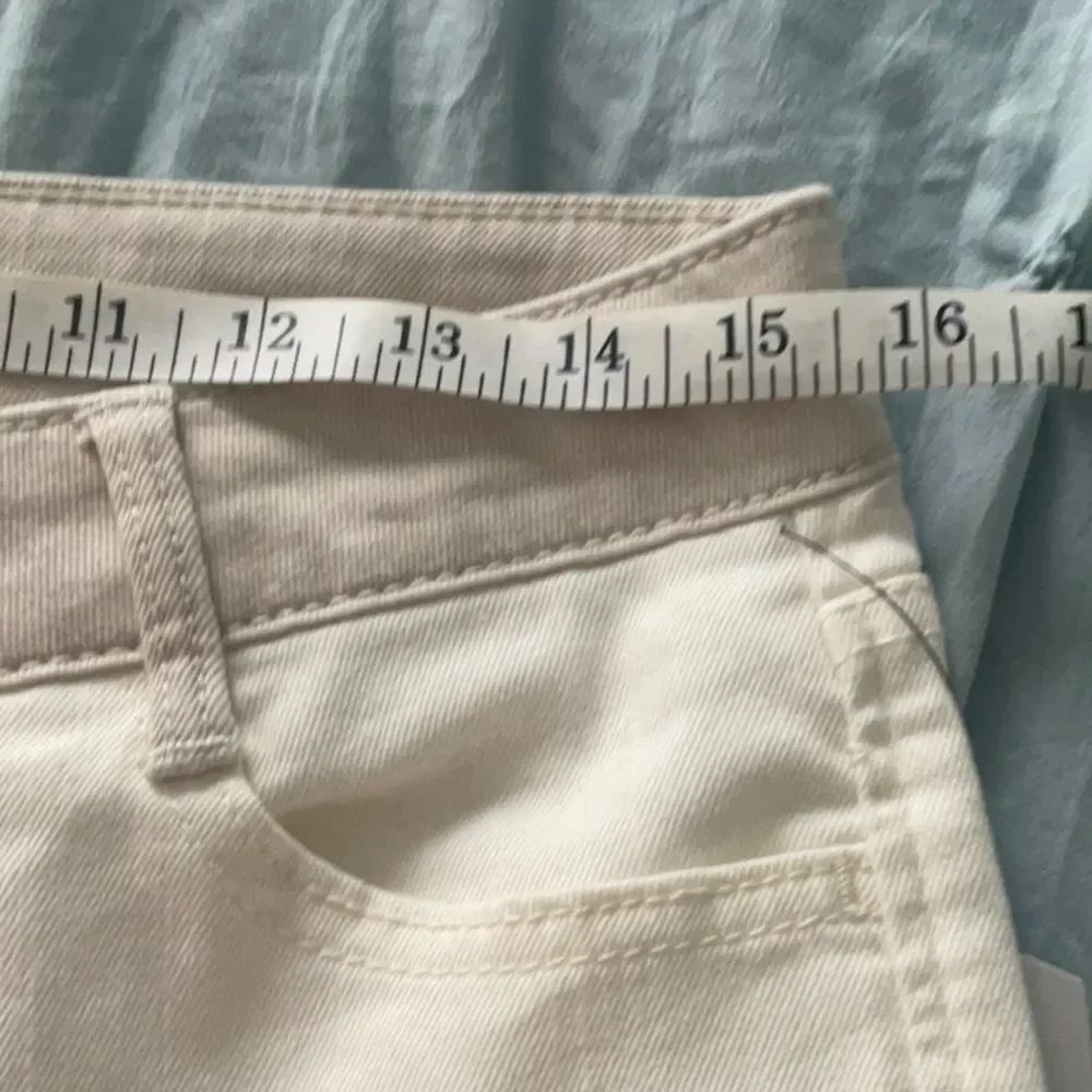 NWT SZ 10 Time and Tru Cream Tan Cuff High-Rise Straight Jeans - Picture 8 of 11